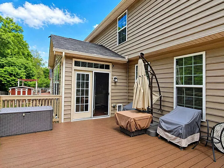 11 - Rear deck_04292026