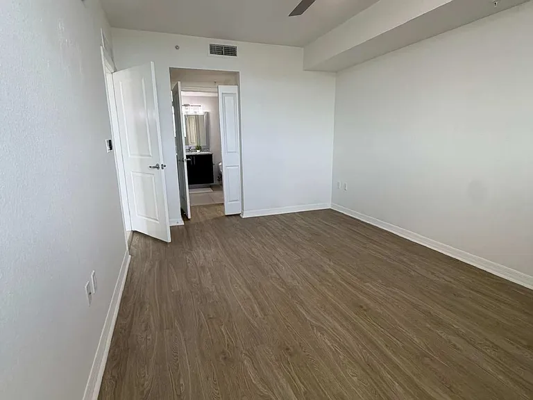 6760 SW 22nd St #50 — Photo 2