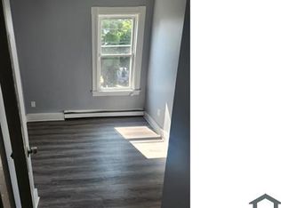 305 Cedar St APT 2, Manchester, NH 03103