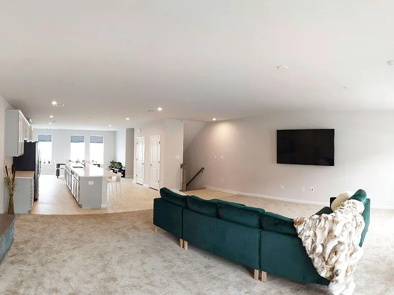 10510 Neil Armstrong Way — Photo 4