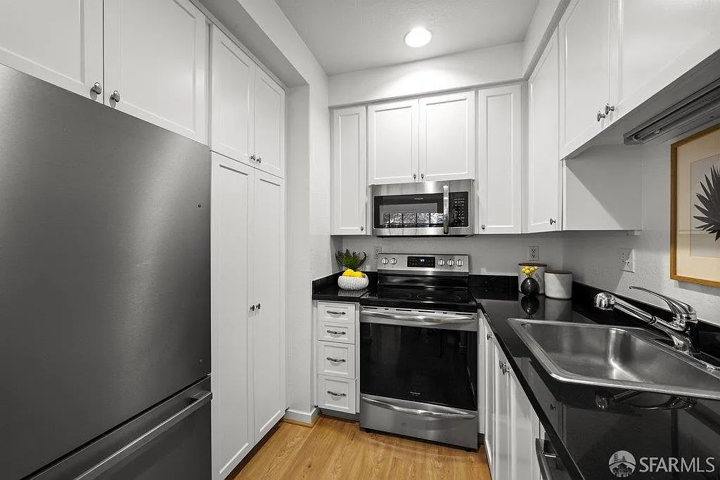 33 Vandewater St APT 103 - Photo 9