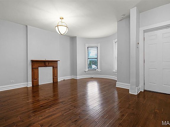 2nd image of 4629 Washington Ave