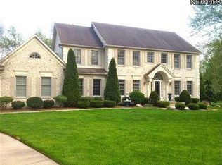 895 Hunter Ridge Cir, Akron, OH 44333