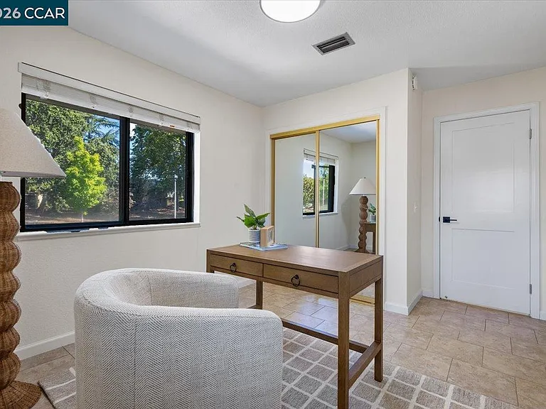 Vineyard Cir — Photo 9