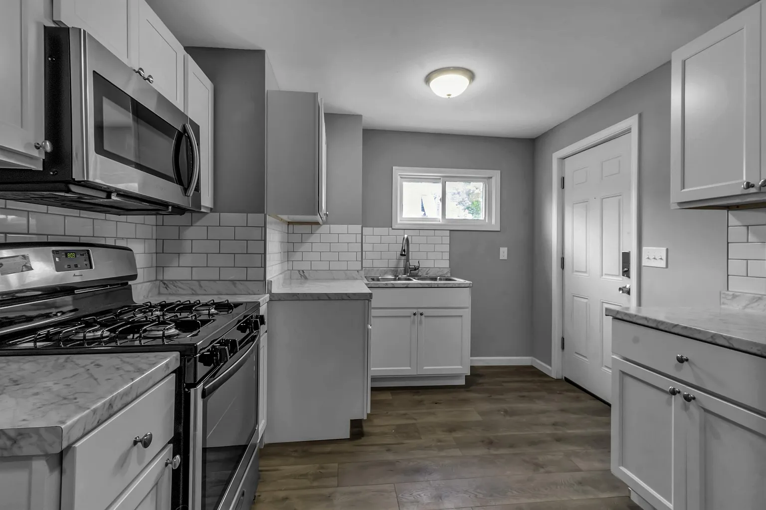 1246 West Ave photo 1