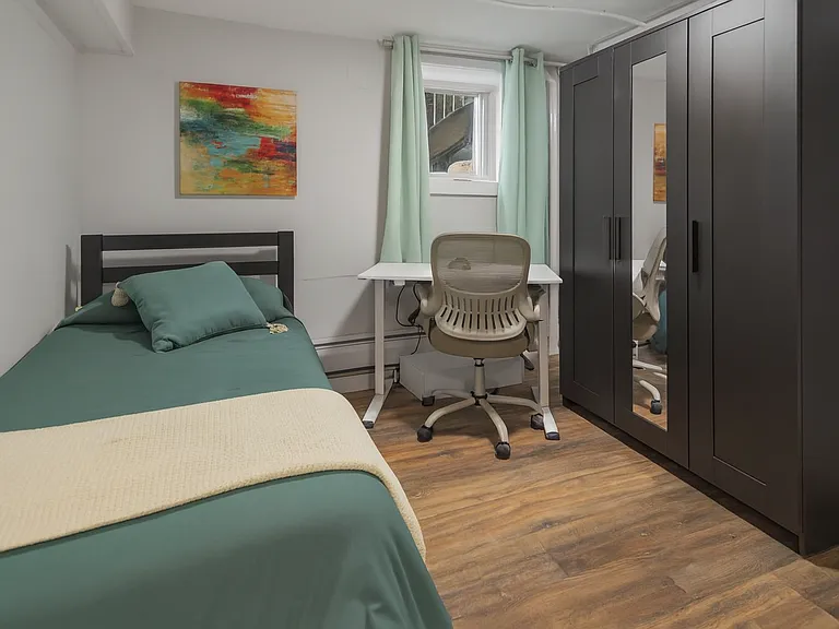 710 Stewart Ave — Photo 121