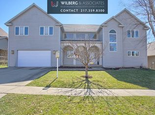 3205 Countrybend Ln, Champaign, IL 61822