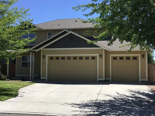 2764 NE 6th Dr, Redmond, OR 97756