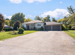 24 Parr Blvd, Springwater, ON L9Z 0B1