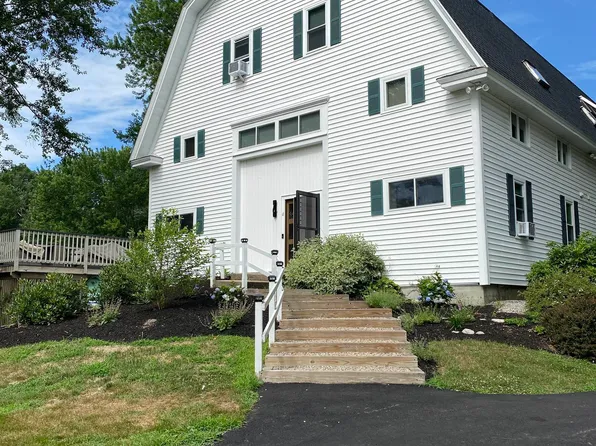8 Farmhouse Lane, Wolfeboro, NH 03894