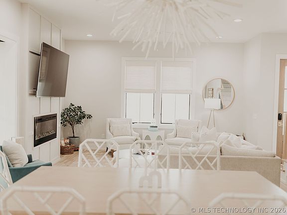 2nd image of 43 Ramble Along Rd