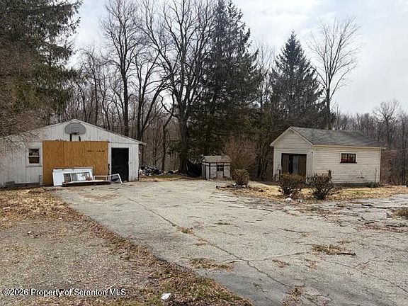 2nd image of 728 Main St