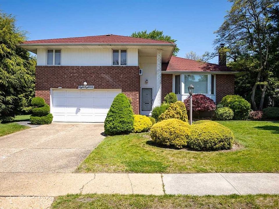 1st image of 818 Jerome Ct