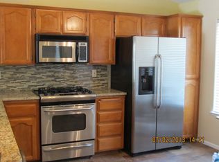 3533 S Martin Ct, Visalia, CA 93277
