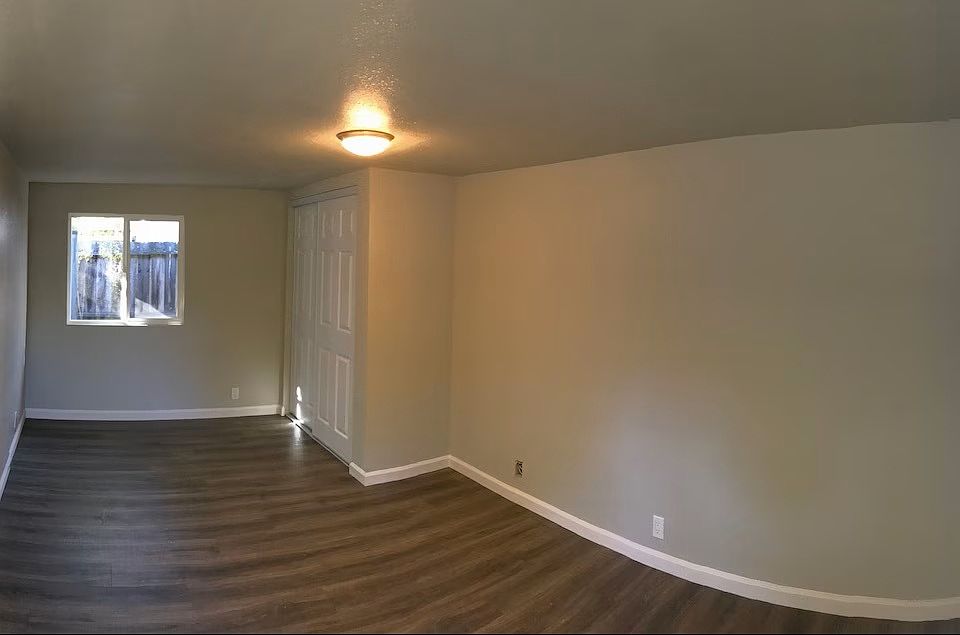 1st image of 203 S 19th St