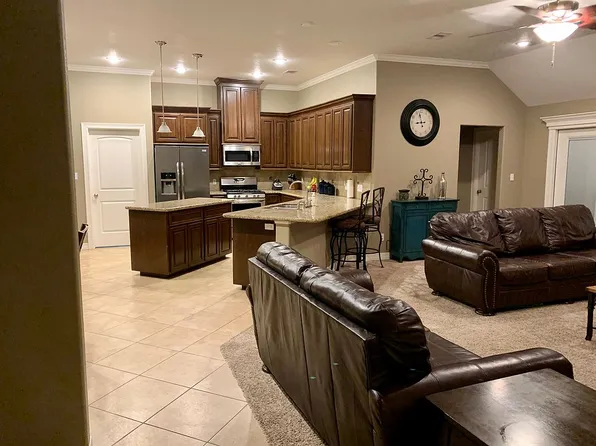 3215 El Camino St, Bay City, TX 77414