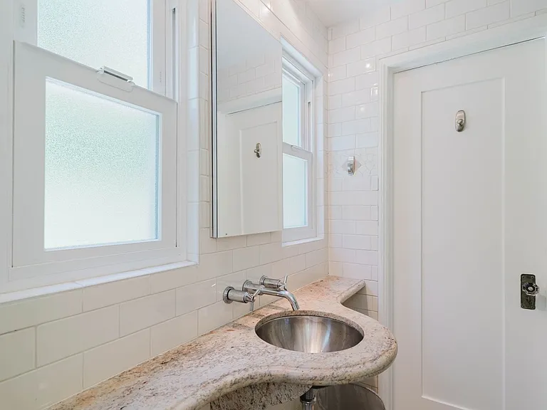 11036 Fruitland Dr — Photo 21