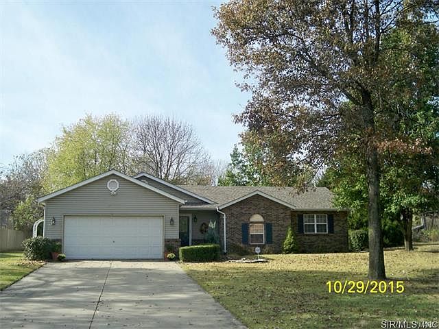 1st image of 205 Arlington Dr