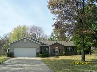 205 Arlington Dr, Granite City, IL 62040