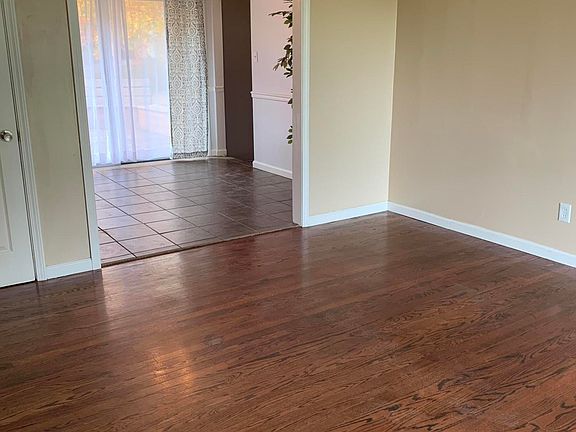2nd image of 2201 Mannassas Ln