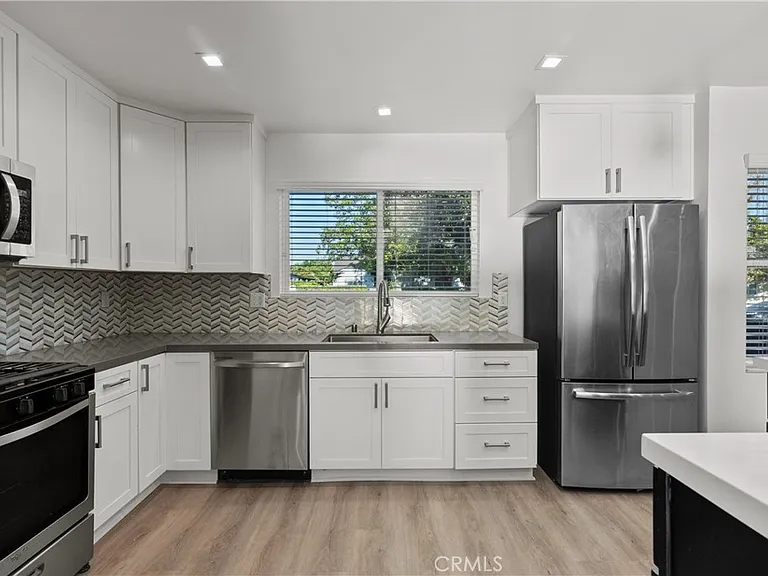 6051 Teesdale Ave — Photo 9
