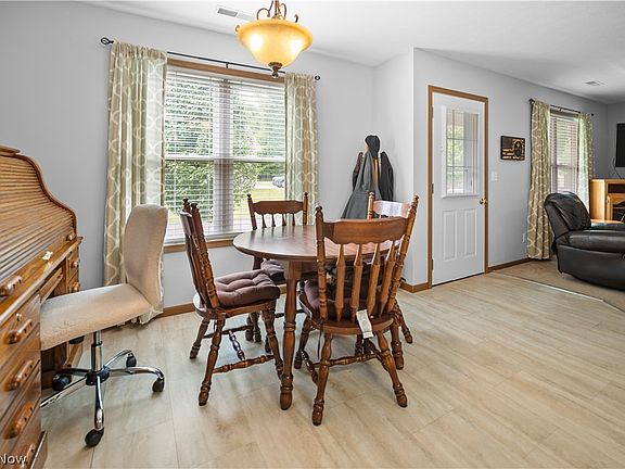 5th image of 977 Township Road 1514 #A