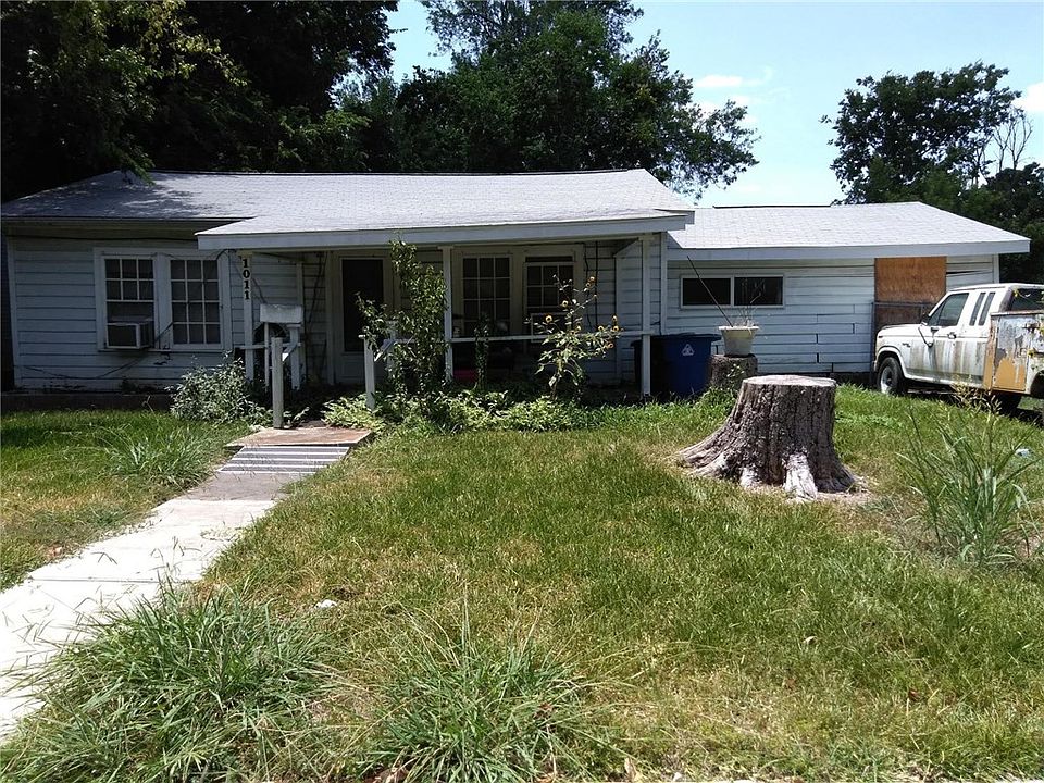 1st image of 1011 Karen Ave