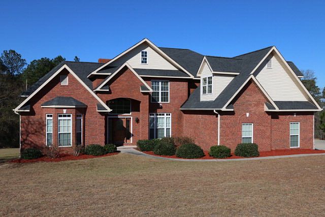 1st image of 105 Aspen Dr