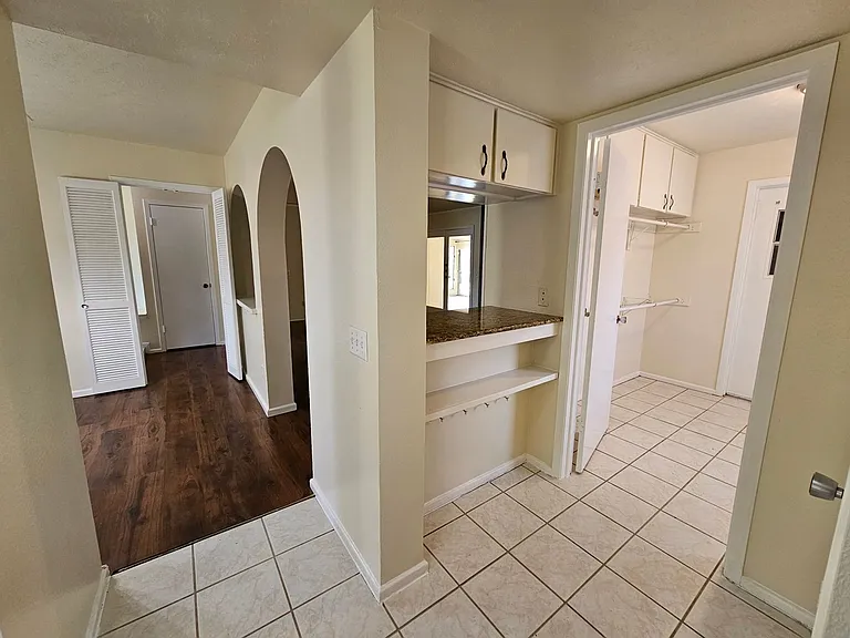 1302 Berkeley Dr — Photo 14