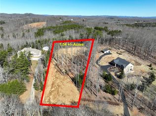 636 Pat Irwin Rd, Pilot Mountain, NC 27041