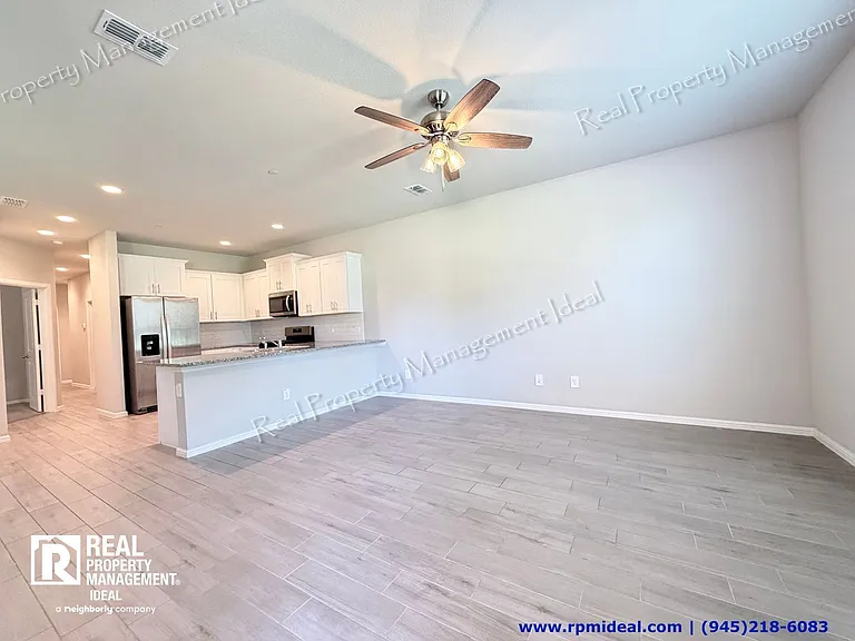 4808 Sparkling Ptwy — Photo 3