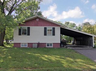 38898 8th Ave, North Branch, MN 55056
