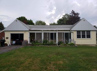4119 Wildwood Dr, Williamsville, NY 14221