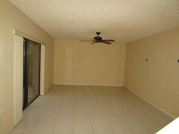 4th image of 5813 SE Riverboat Dr #D-402