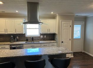 1901 Glenwood Dr SW, Hartselle, AL 35640