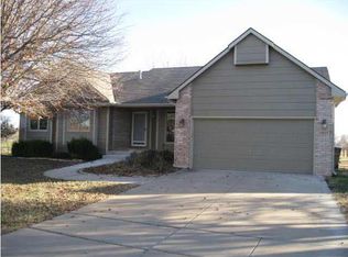 1017 Walnut Ct, Andover, KS 67002