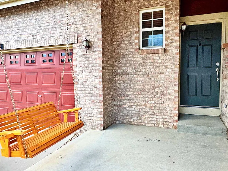 663 Millet Cir — Photo 2