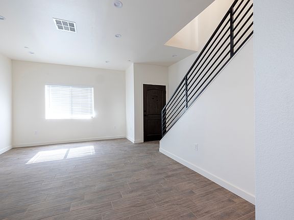 4th image of 1131 Browning Blvd