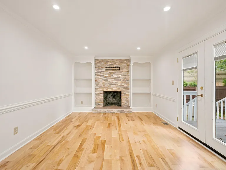 4300 Hickory Ridge Dr — Photo 20