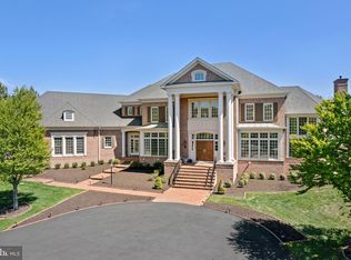 855 Nicholas Run Dr, Great Falls, VA 22066