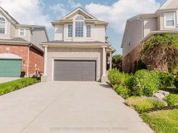 597 Little Dover Cres E, Waterloo, ON N2K 4E5