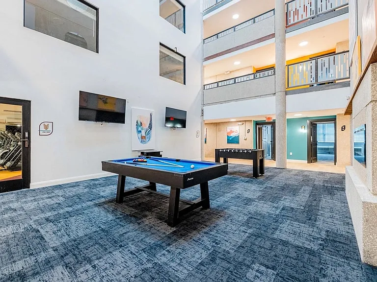 VEER Apartments — Photo 22