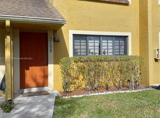 3158 N Pine Island Rd #907, Fort Lauderdale, FL 33351