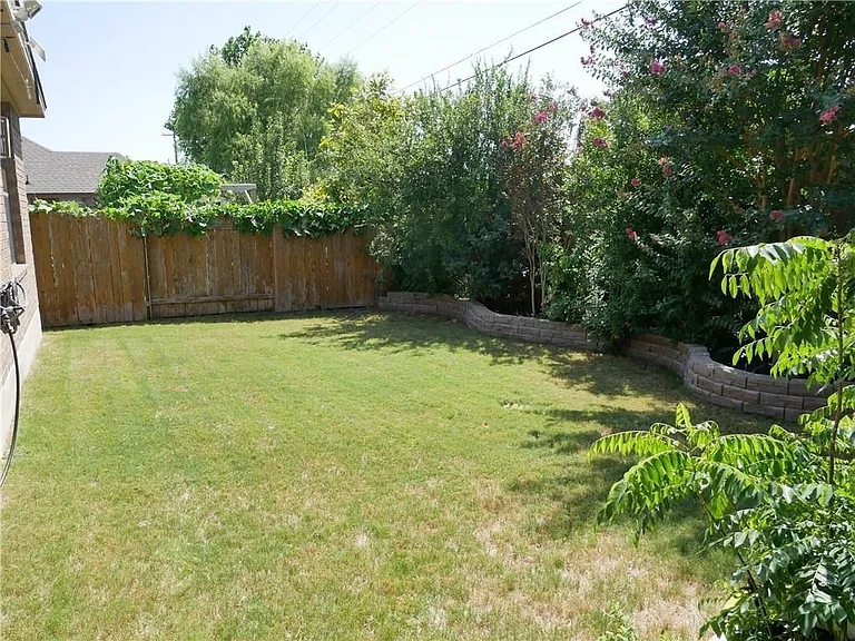 237 Archipelago Trl — Photo 21