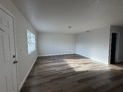 3 bed, 1083 sqft, $2,150 — Photo 4