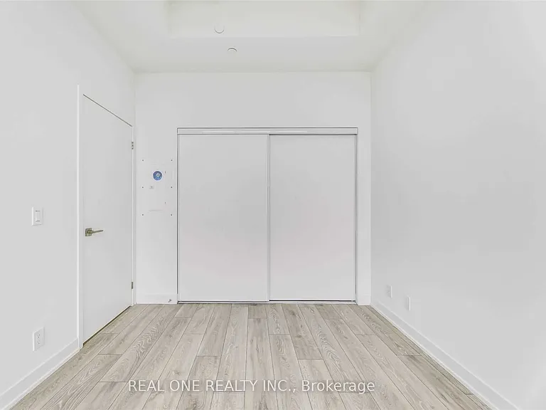 15 Holmes Ave #2409 — Photo 8