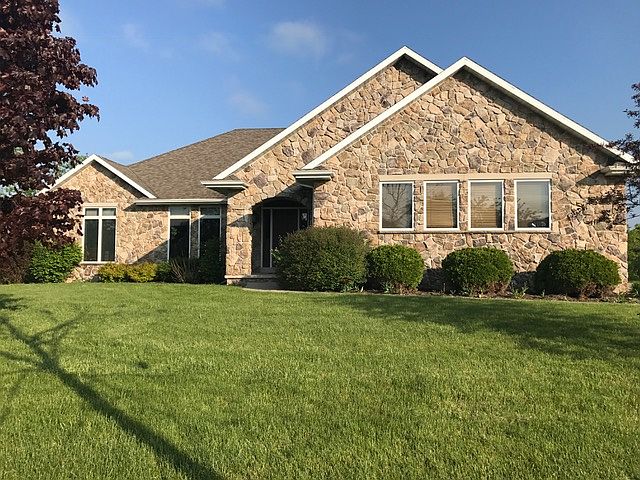 1st image of N1755 Medina Dr