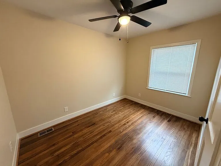 5541 Court P — Photo 6