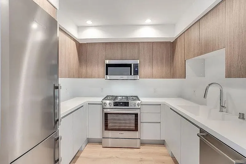 1 bed, 2.0 bath, 724 sqft, $2,200 — Photo 2