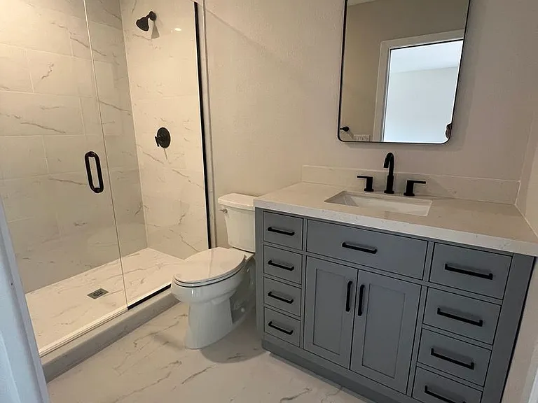 733 Galloway Dr — Photo 2